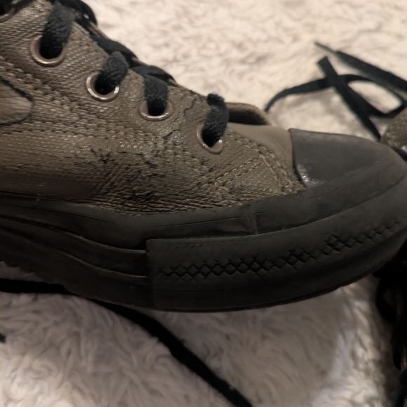 Converse Gray Leather Sneakers - Picture 10 of 10